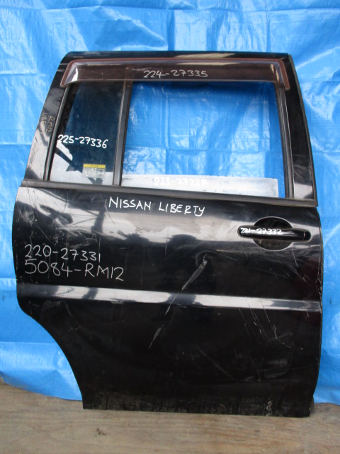 Used Nissan Liberty DOOR GLASS REAR RIGHT